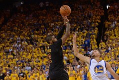 雷霆45年无冠、榜一74年未夺冠、尼克斯51年魔咒：冠军荒队伍背后的坚韧与梦想