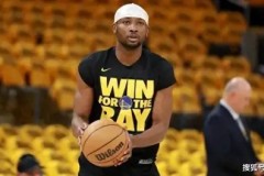 最大变数！勒布朗·詹姆斯加盟尼克斯的传闻令东部震动。